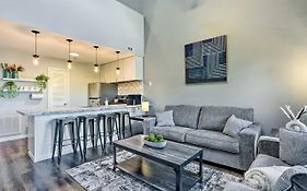 Vernon Township Condo - Walk To Ski Resort!